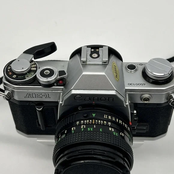 Canon AE-1 35mm SLR Film Camera w/ 50mm f1.8 S.C. & 80-200 mm 1:3.9 Lens-Manuals - Picture 3 of 13